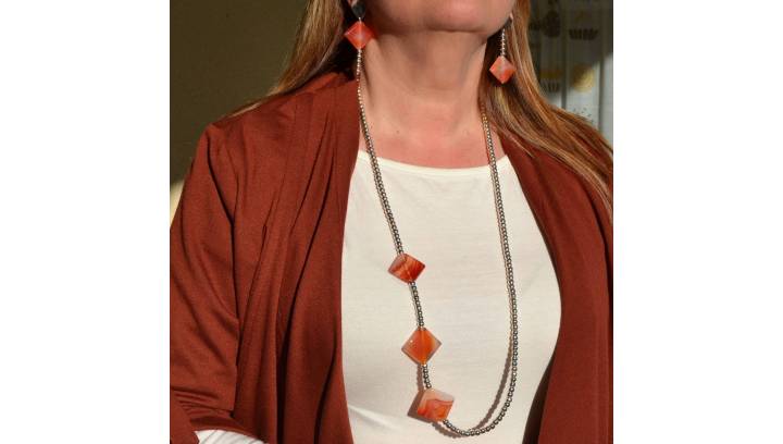 Tipos de collares según el escote, ¿qué debes tener en cuenta?